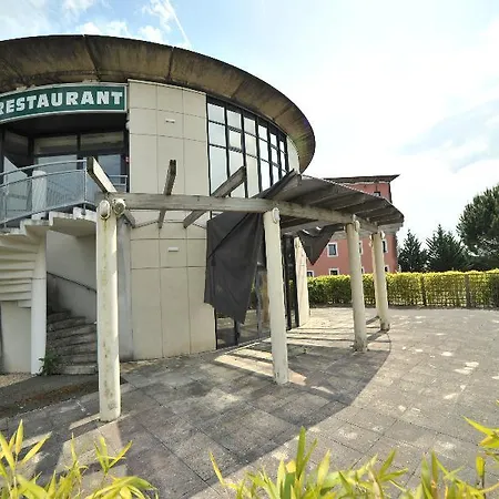 & Site Du Futuroscope Hotel 2*